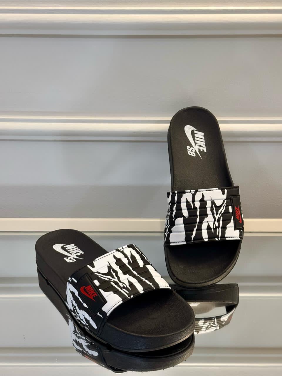 Chinelos Slides Nike